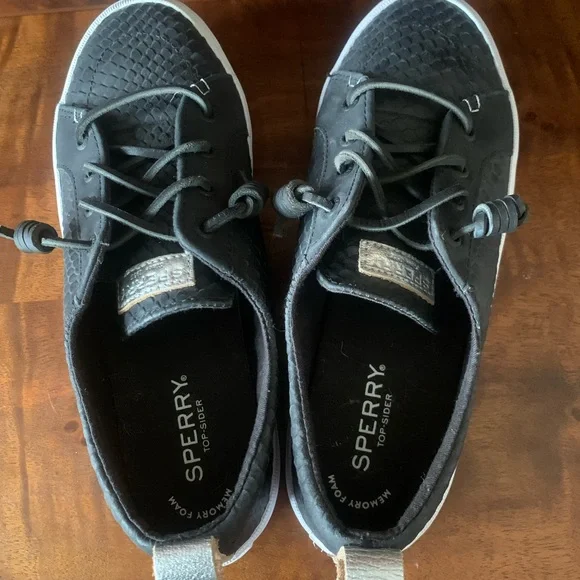 Sperry Black Textured Sneakers - Picture 2 of 6